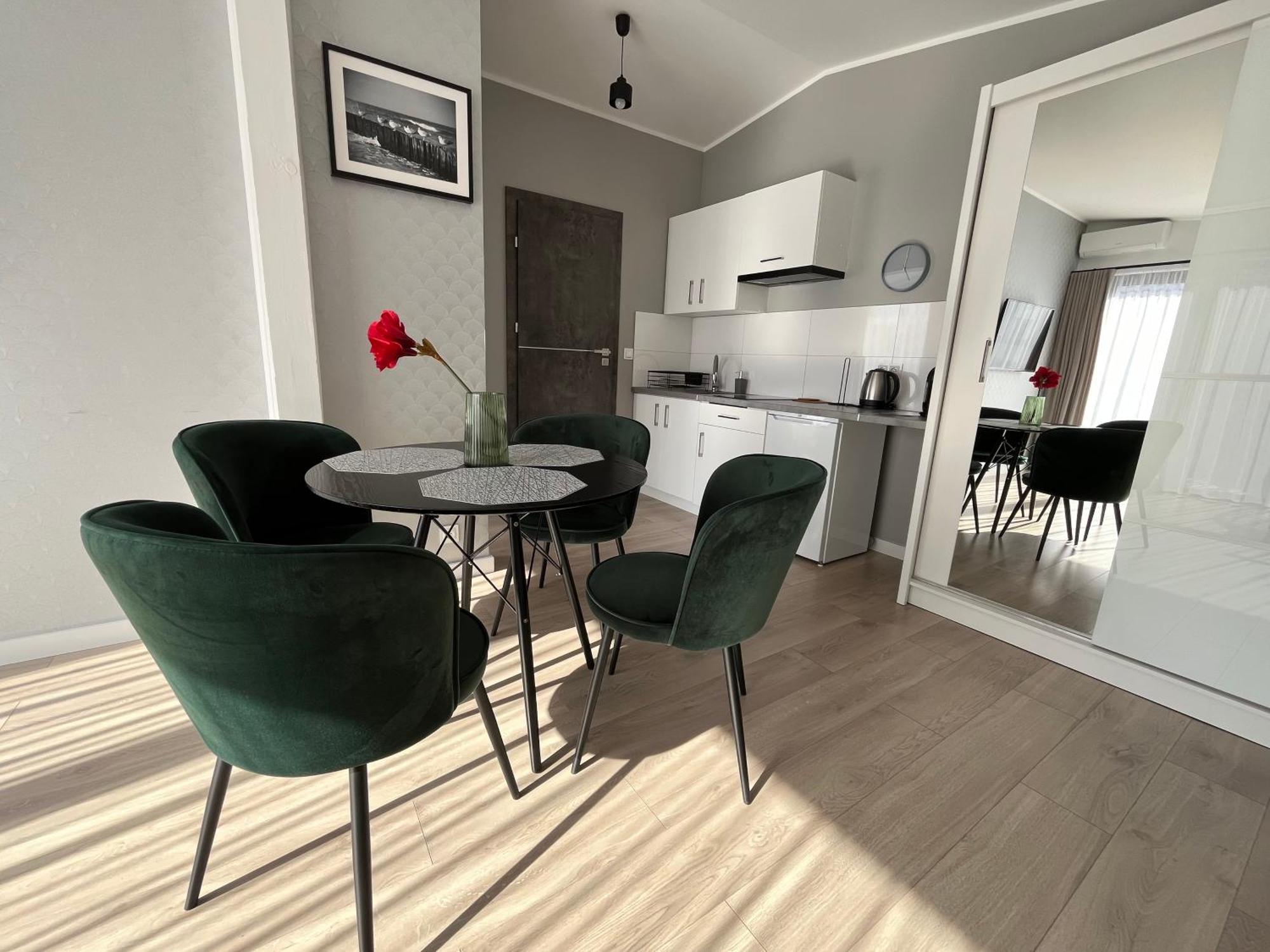 Apartamenty Blast Nad Morzem Хлопы Экстерьер фото